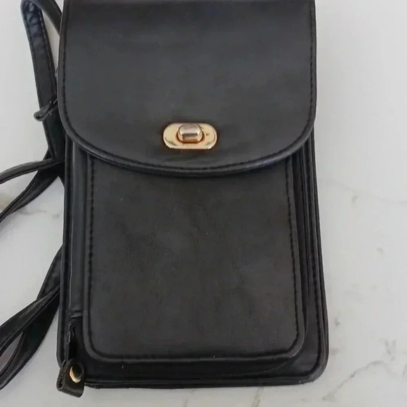Michael Stevens black vinyl Crossbody bag - Picture 1 of 5